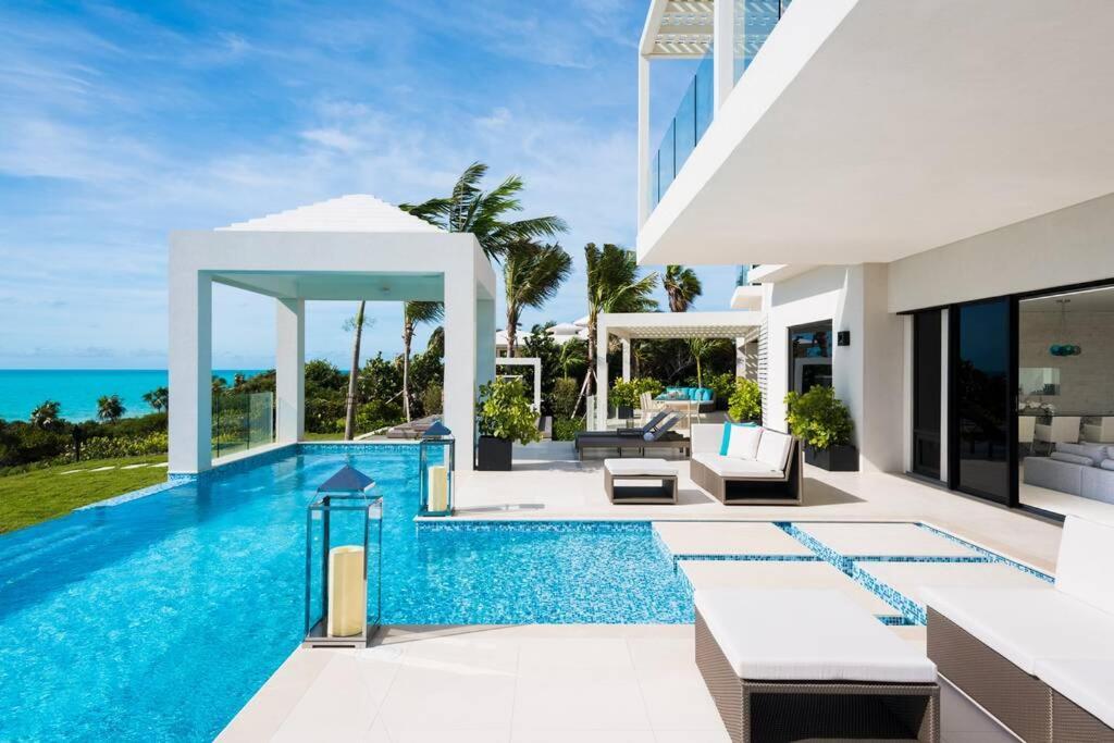 Triton Luxury Villa Providenciales Eksteriør billede