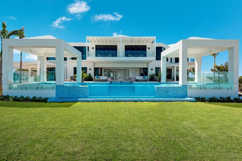 Triton Luxury Villa Providenciales Eksteriør billede