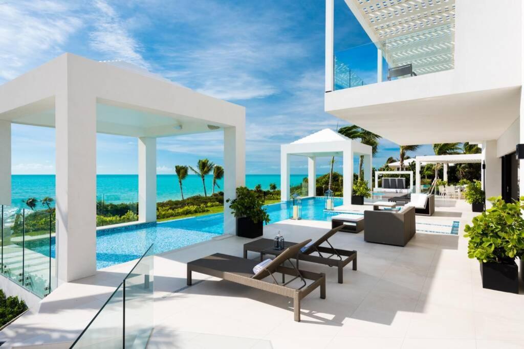 Triton Luxury Villa Providenciales Eksteriør billede