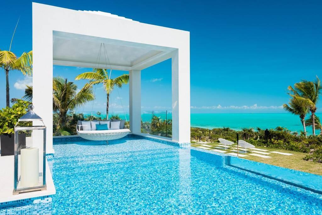 Triton Luxury Villa Providenciales Eksteriør billede
