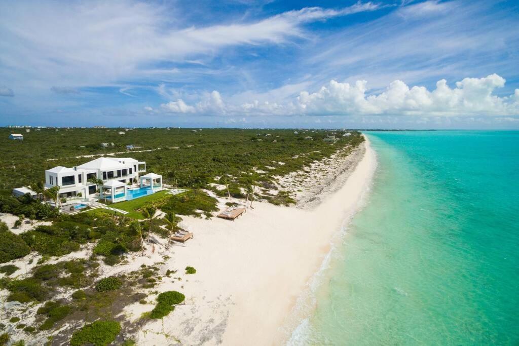 Triton Luxury Villa Providenciales Eksteriør billede