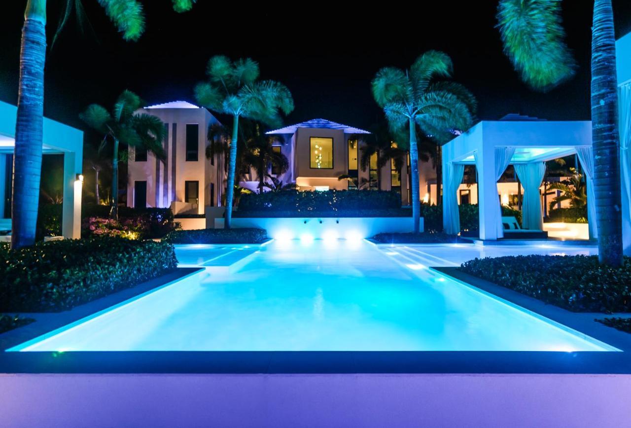Triton Luxury Villa Providenciales Eksteriør billede