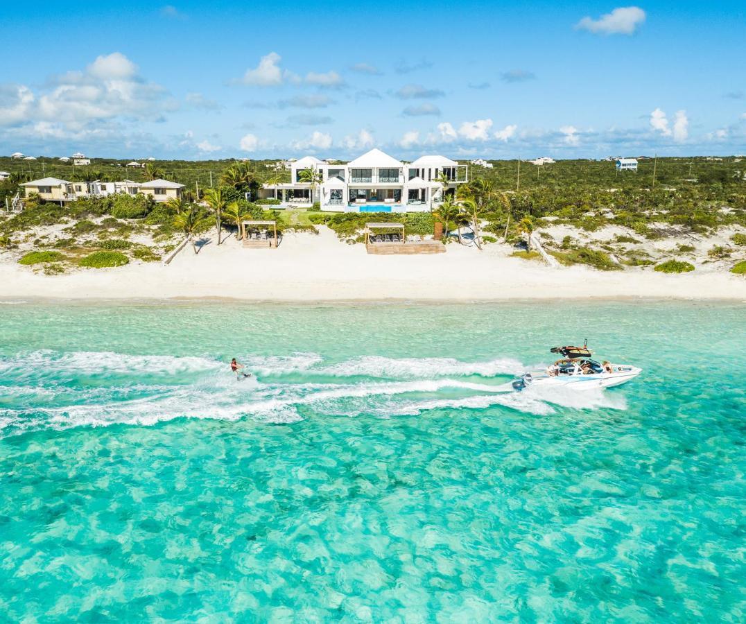 Triton Luxury Villa Providenciales Eksteriør billede